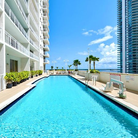 Luxury 2 Bedroom Apartment At Brickell With Pool マイアミ エクステリア 写真