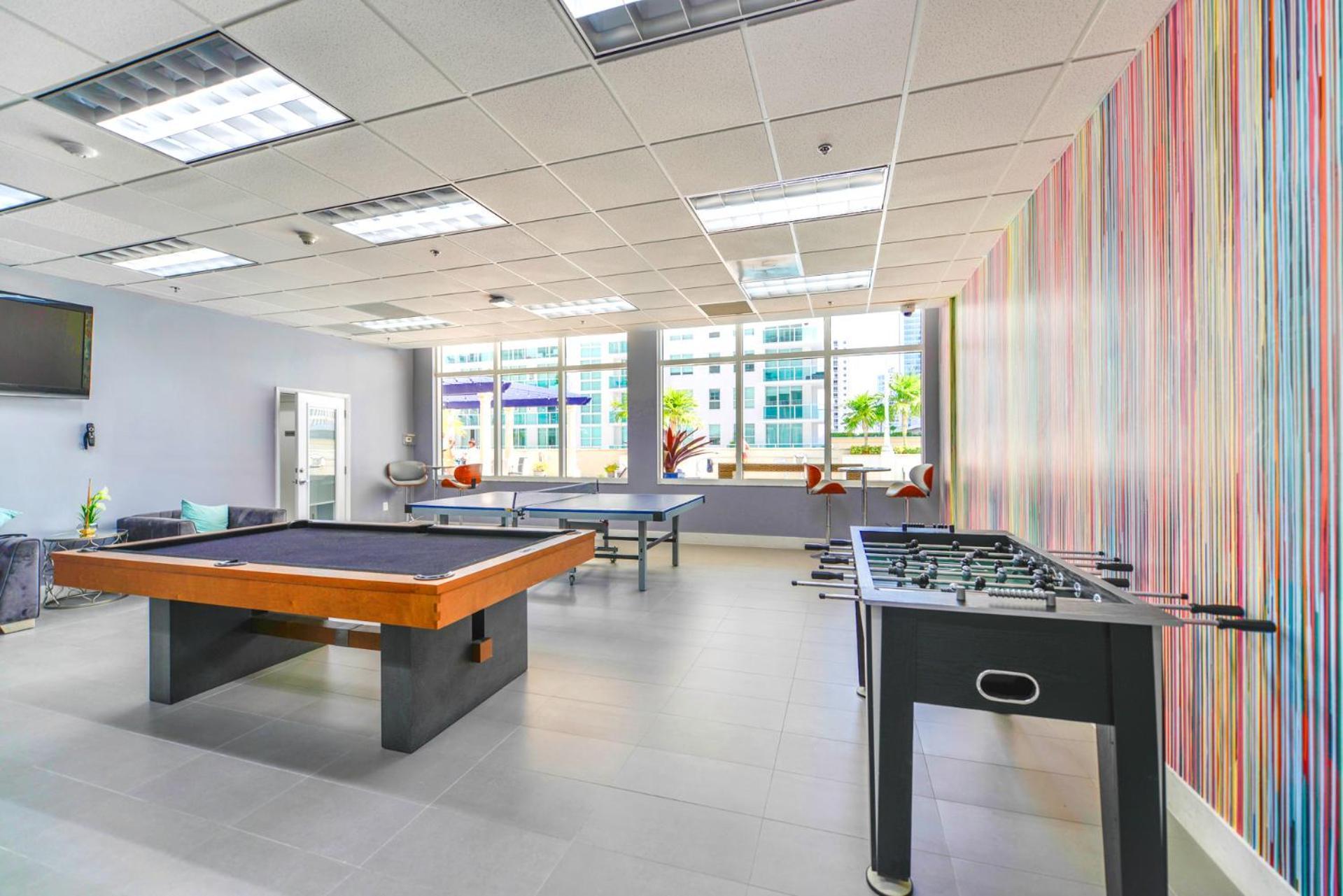 Luxury 2 Bedroom Apartment At Brickell With Pool マイアミ エクステリア 写真